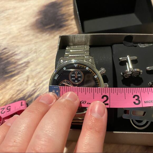 American Exchange Watch, Cuff Links & Tie Clip Set Metal Alloy Watch - Picture 9 of 15